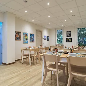 B&bike Bed and breakfast Castelmarte